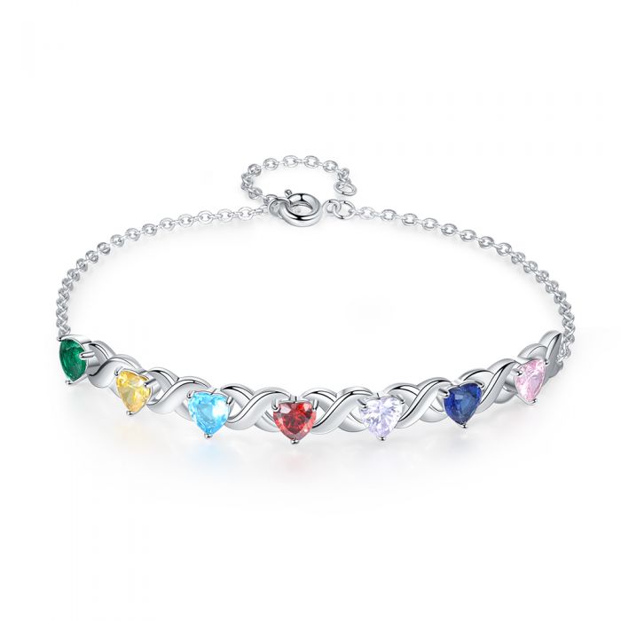 Elegant bracelet with engraved 7 names and gems