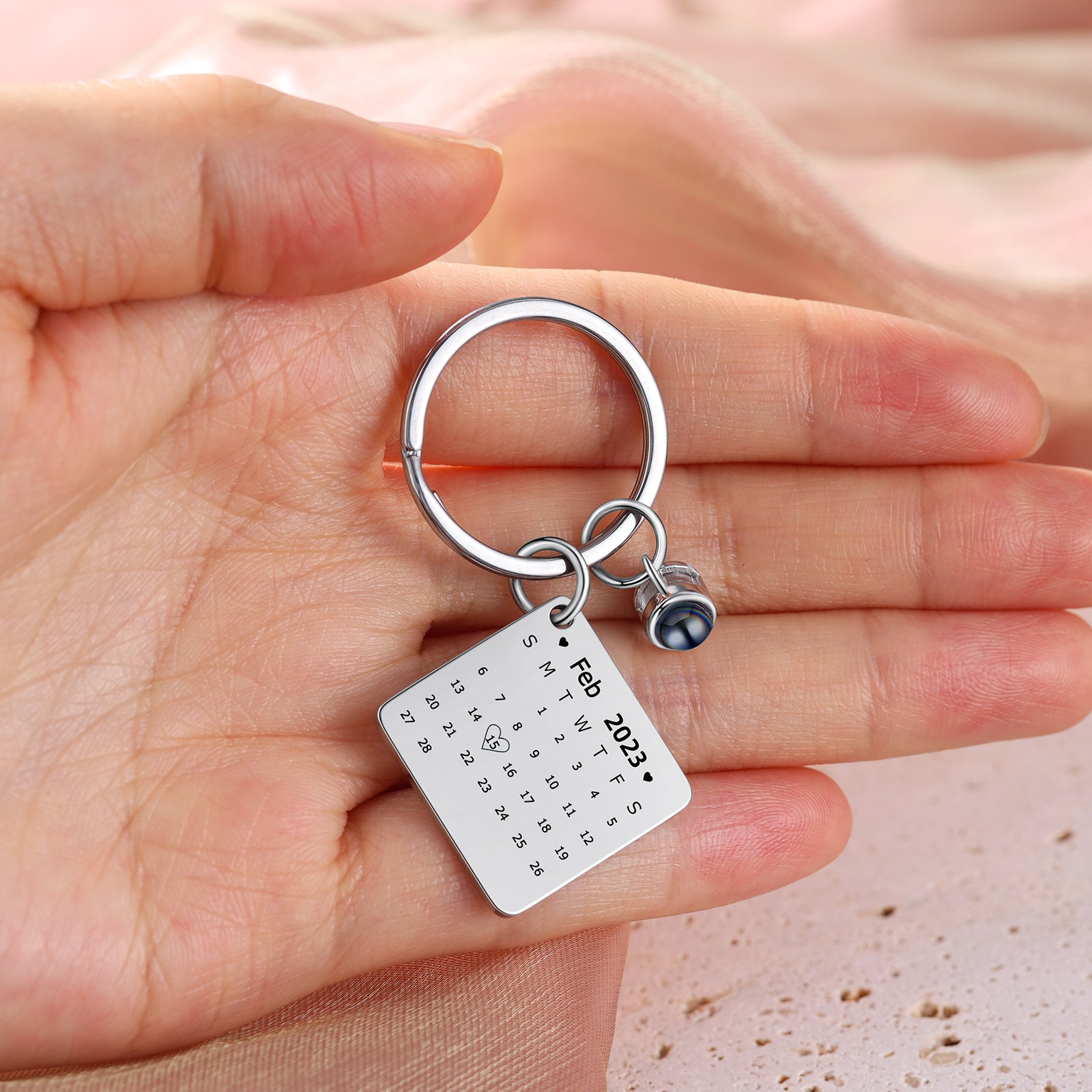 Customised Anniversary Gift For Him / Her , Valentines Day Gift, Mothers Day Gift , Fathers Day Gift , Birthday Gift Idea , Or Chrsitmas Gift For Husband   Personalised Keyring With Calendar , Customised Keychain With Date 