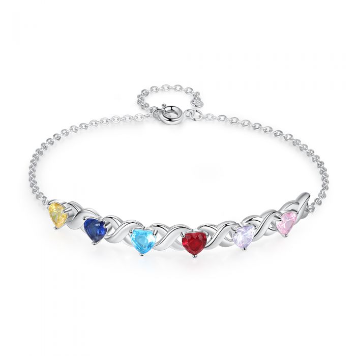 Elegant bracelet with engraved names and gems
