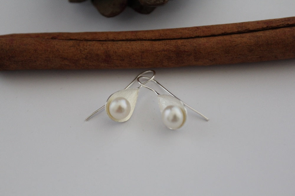 Silver Harmony's Freshwater Pearl Pear Silver Earrings